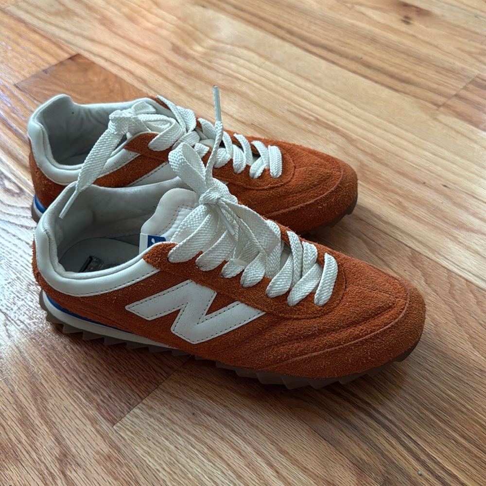 SZ 10: New Balance Classic Suede Lifestyle Sneakers Rust Oxide